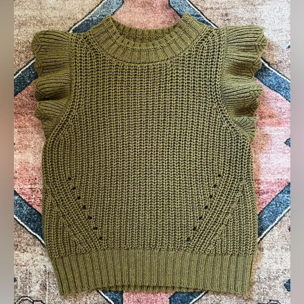 Universal Thread Olive Green Ruffle Sleeve Knit Shell